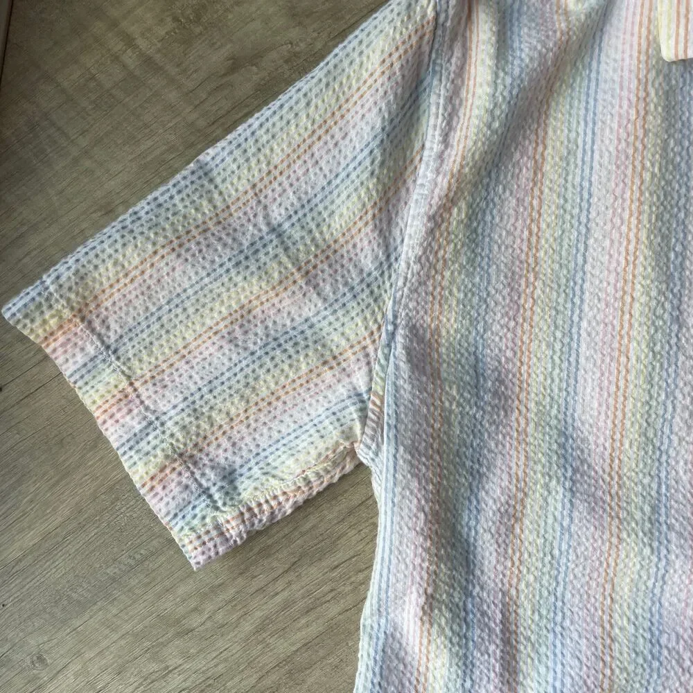 Abercrombie Seersucker Pride Rainbow Pastel Stripe Button Down Shirt, size XS - Picture 3 of 8